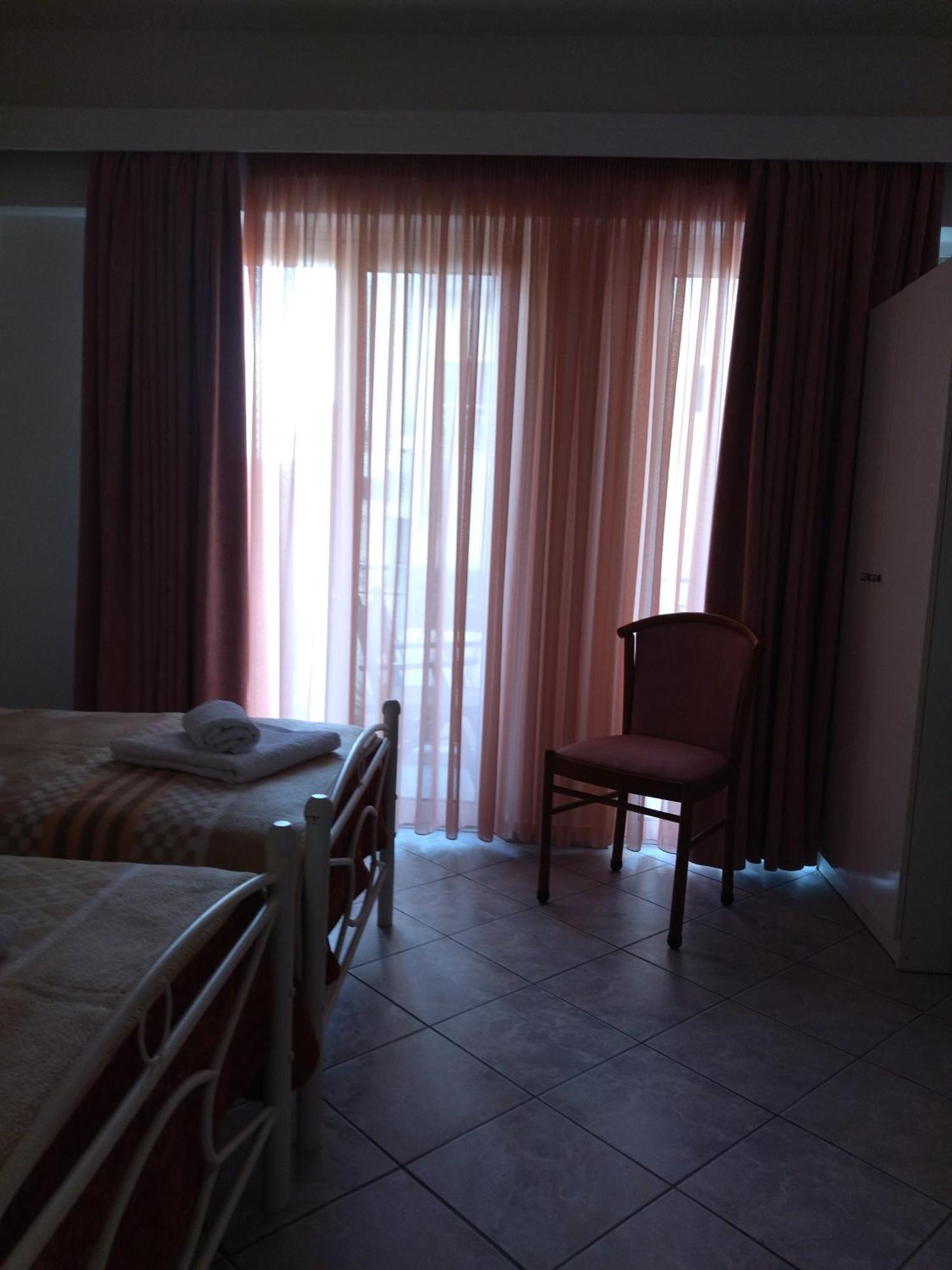 Chrisi Akti Hotel Nafpaktos Room photo